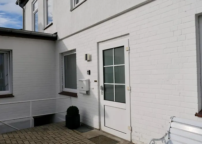 Moonrooms: Cityapartment 1 - *