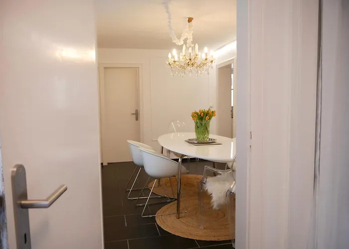 Moonrooms: Cityapartment 1 -
